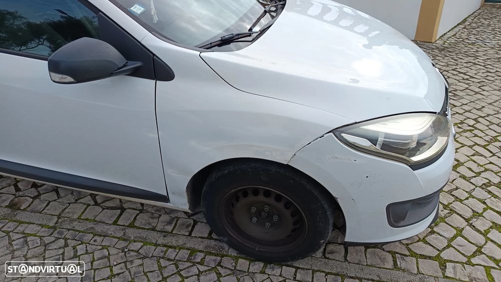 Renault Mégane 1.5 dCi Dynamique S - 8