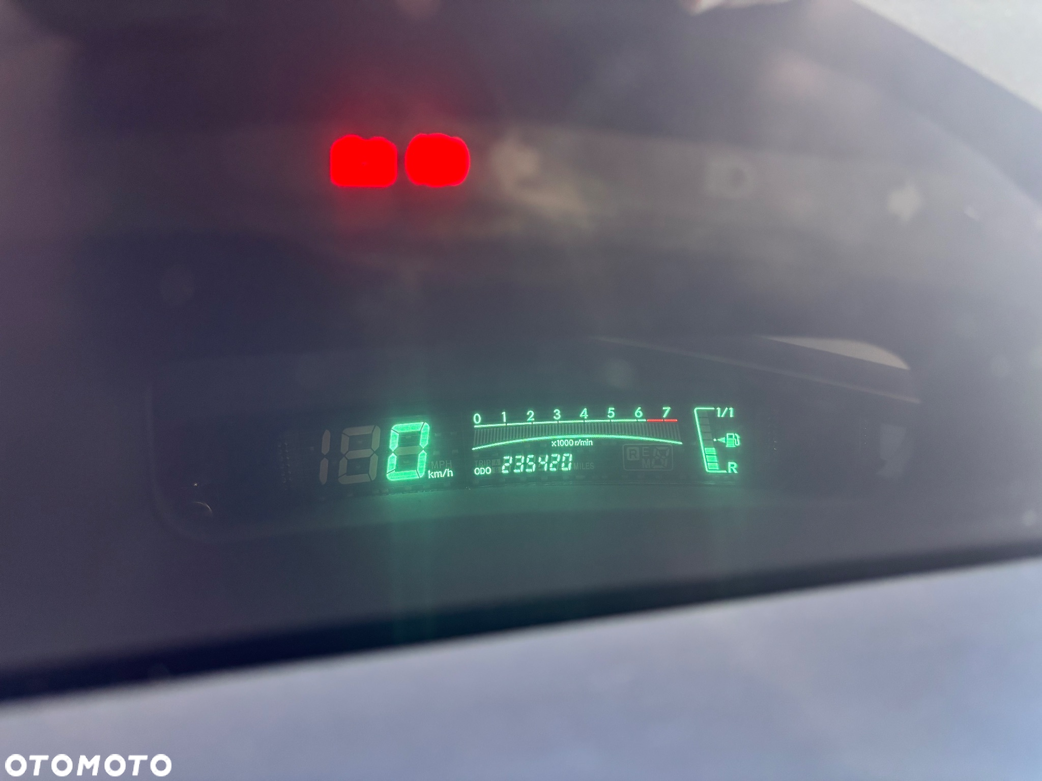 Toyota Yaris - 11