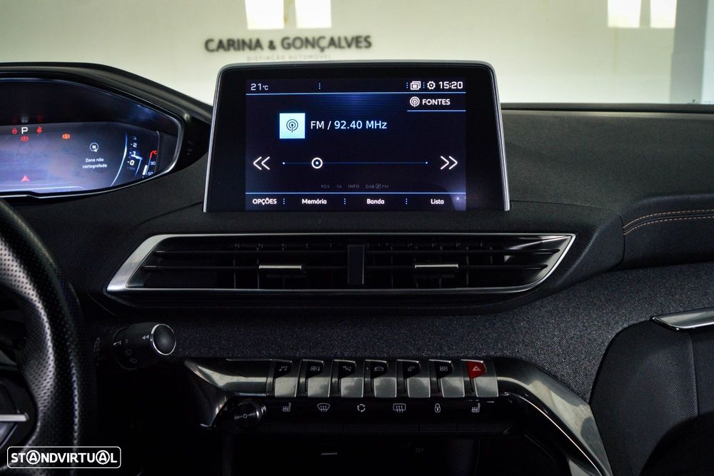 Peugeot 5008 1.5 BlueHDi GT Line EAT8 - 38