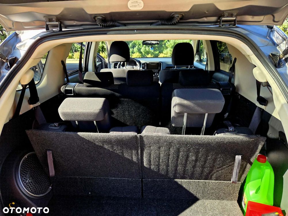 Mitsubishi Outlander 2.0 Instyle SDA 4WD CVT - 26