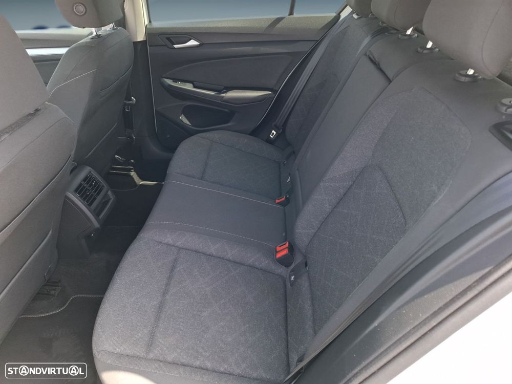 VW Golf 1.0 TSI Sportline - 14
