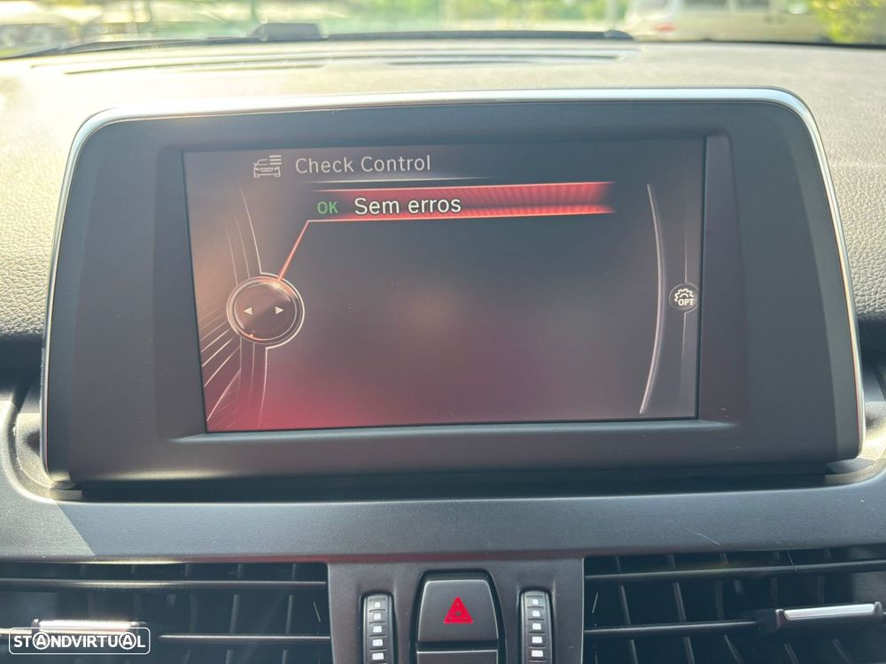 BMW 216 Active Tourer d Line Sport - 38