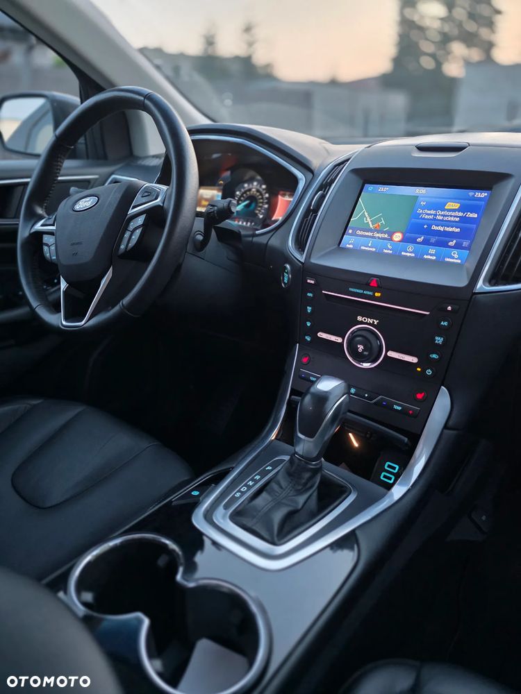 Ford Edge - 17