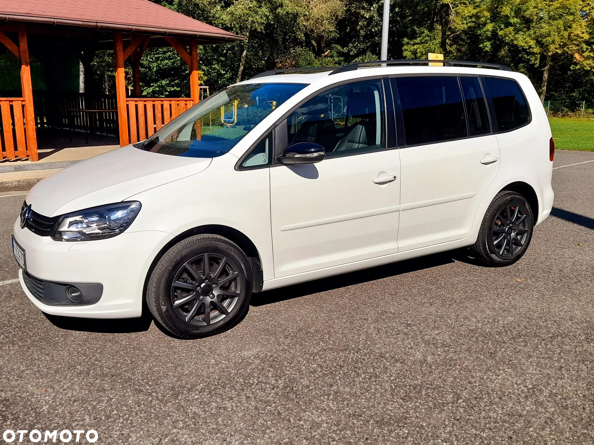 Volkswagen Touran 2.0 TDI DPF Highline - 3