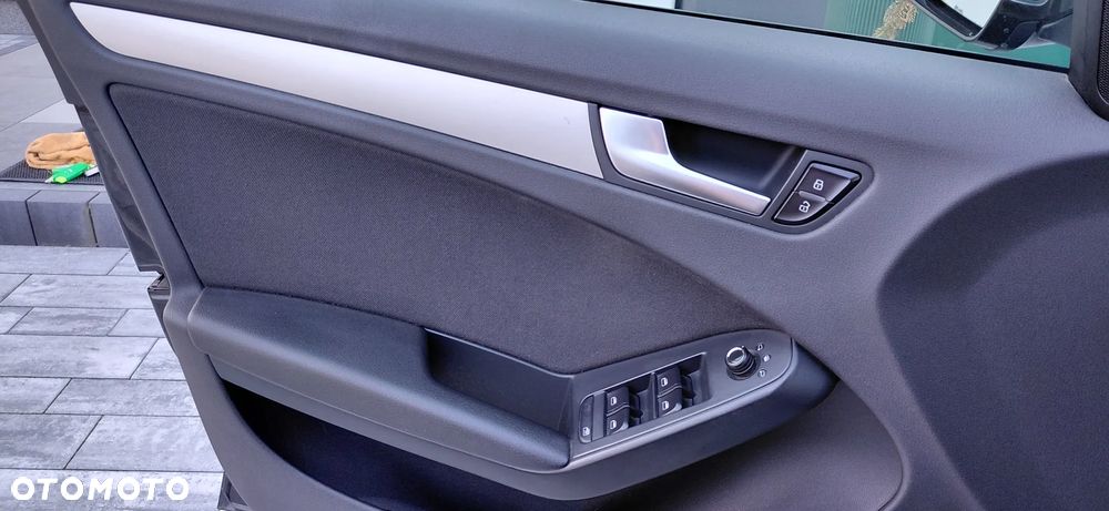 Audi A4 Avant 2.0 TDI - 20