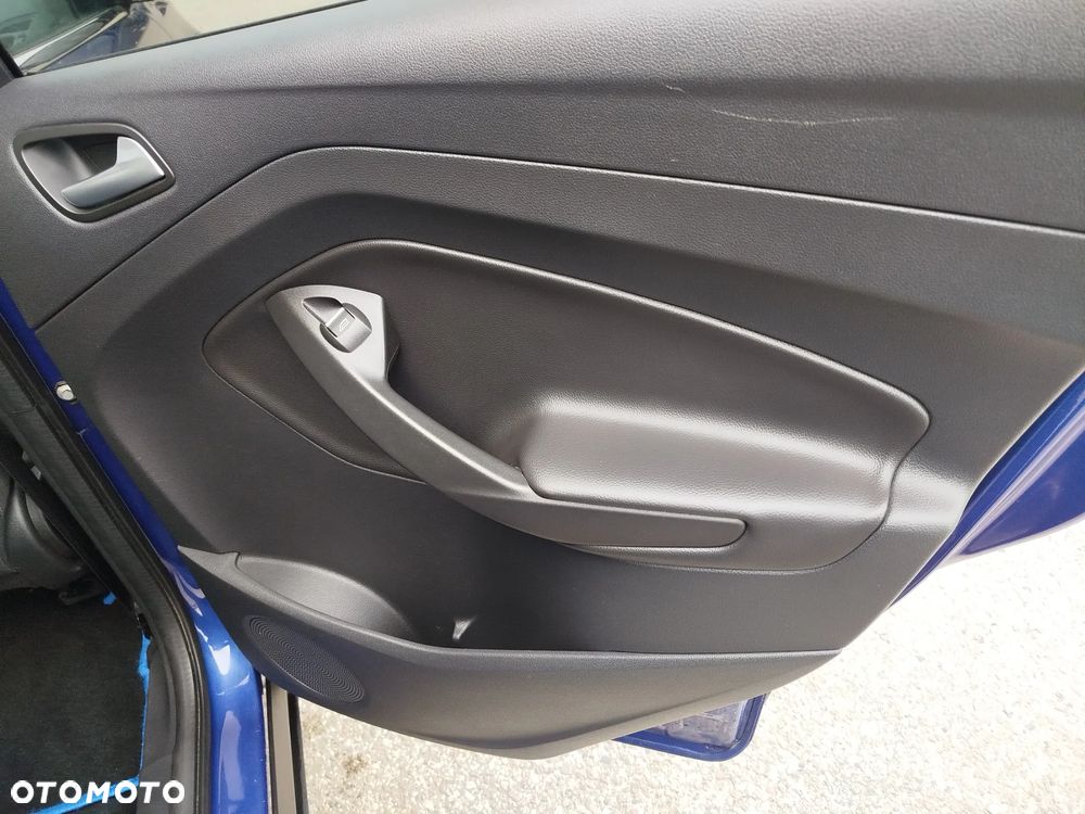 Ford Kuga - 18