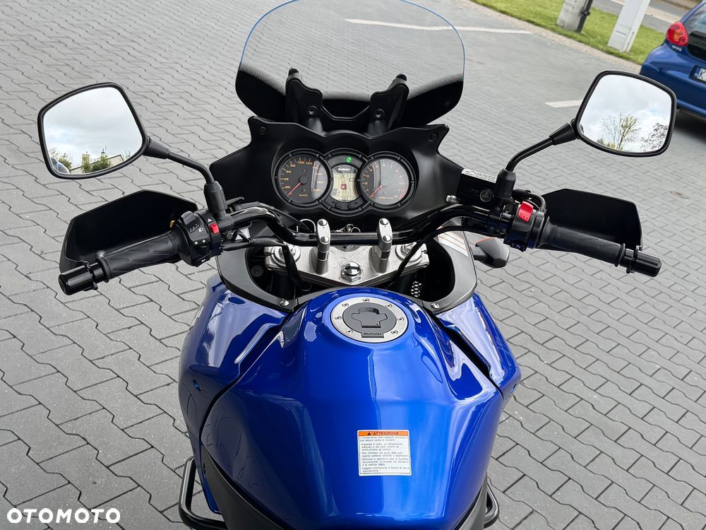 Suzuki V-STROM - 23