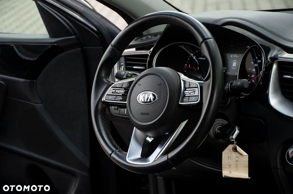 Kia Ceed 1.6 CRDi Eco-Dynamics+(48V Mild-Hybr.) DCT7 Spirit - 15