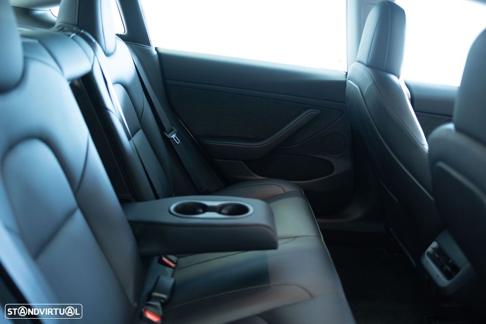 Tesla Model 3 Standard RWD Plus - 29