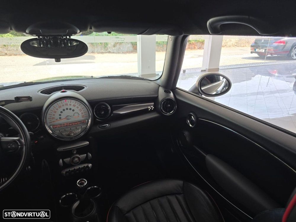 MINI 3 Portas John Cooper Works - 20