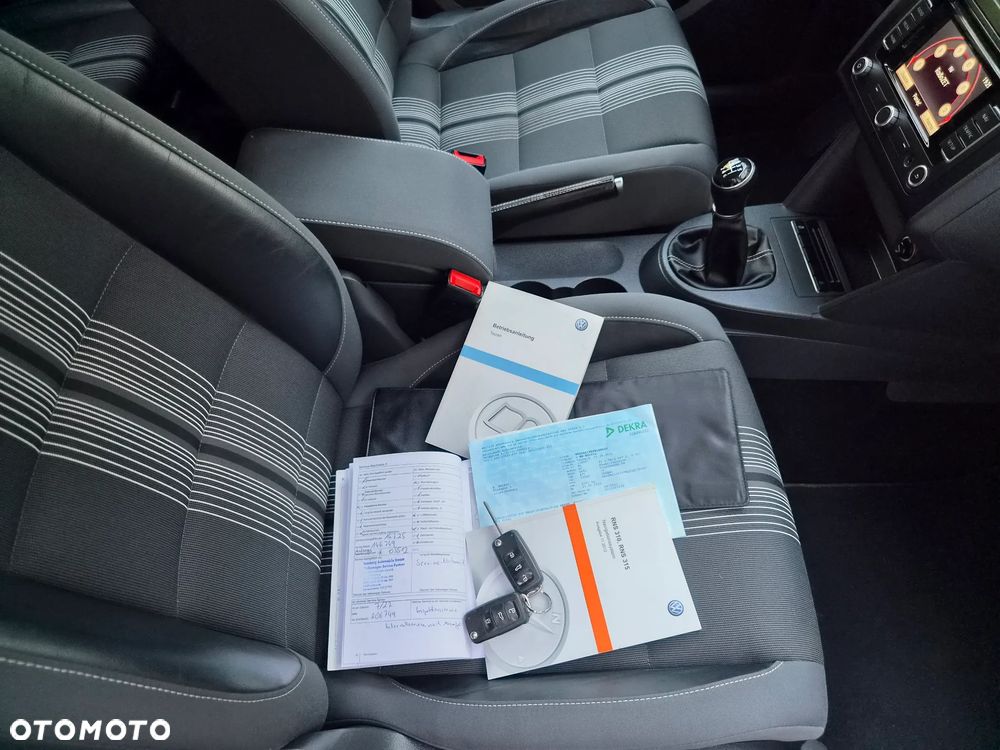 Volkswagen Touran 1.2 TSI BlueMotion Technology MATCH - 23