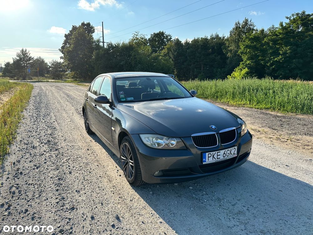 BMW Seria 3 318i - 2