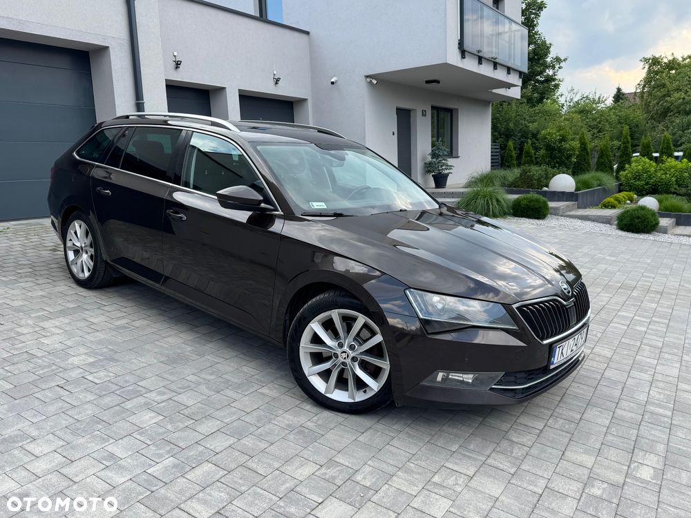 Skoda Superb 2.0 TDI Ambition DSG - 21