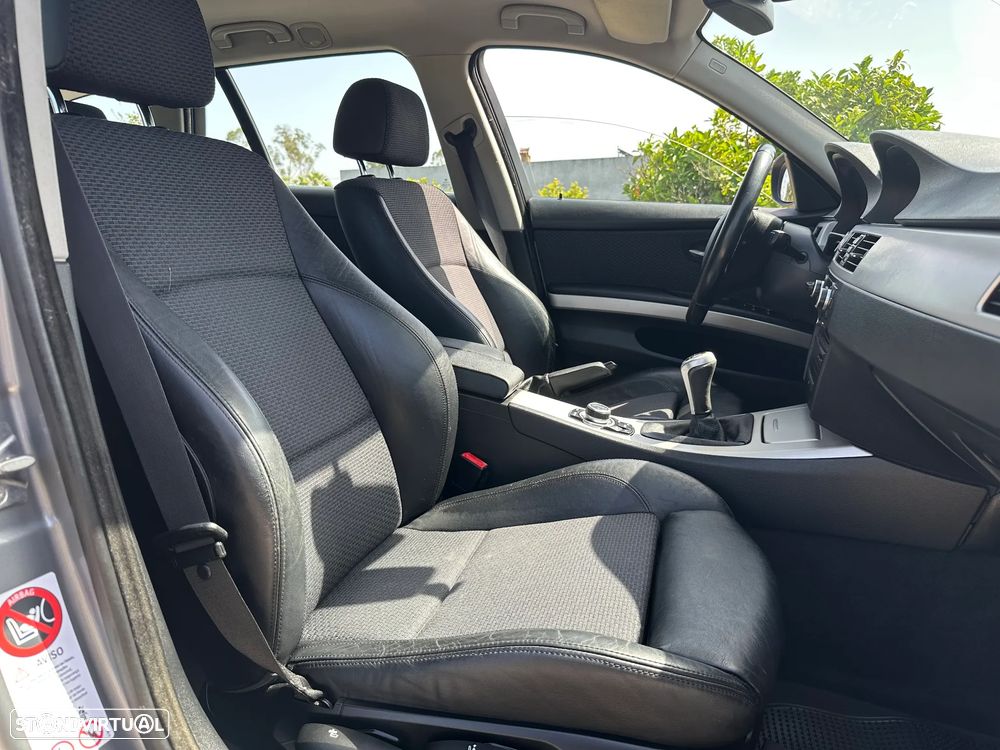 BMW 318 d Navigation - 42