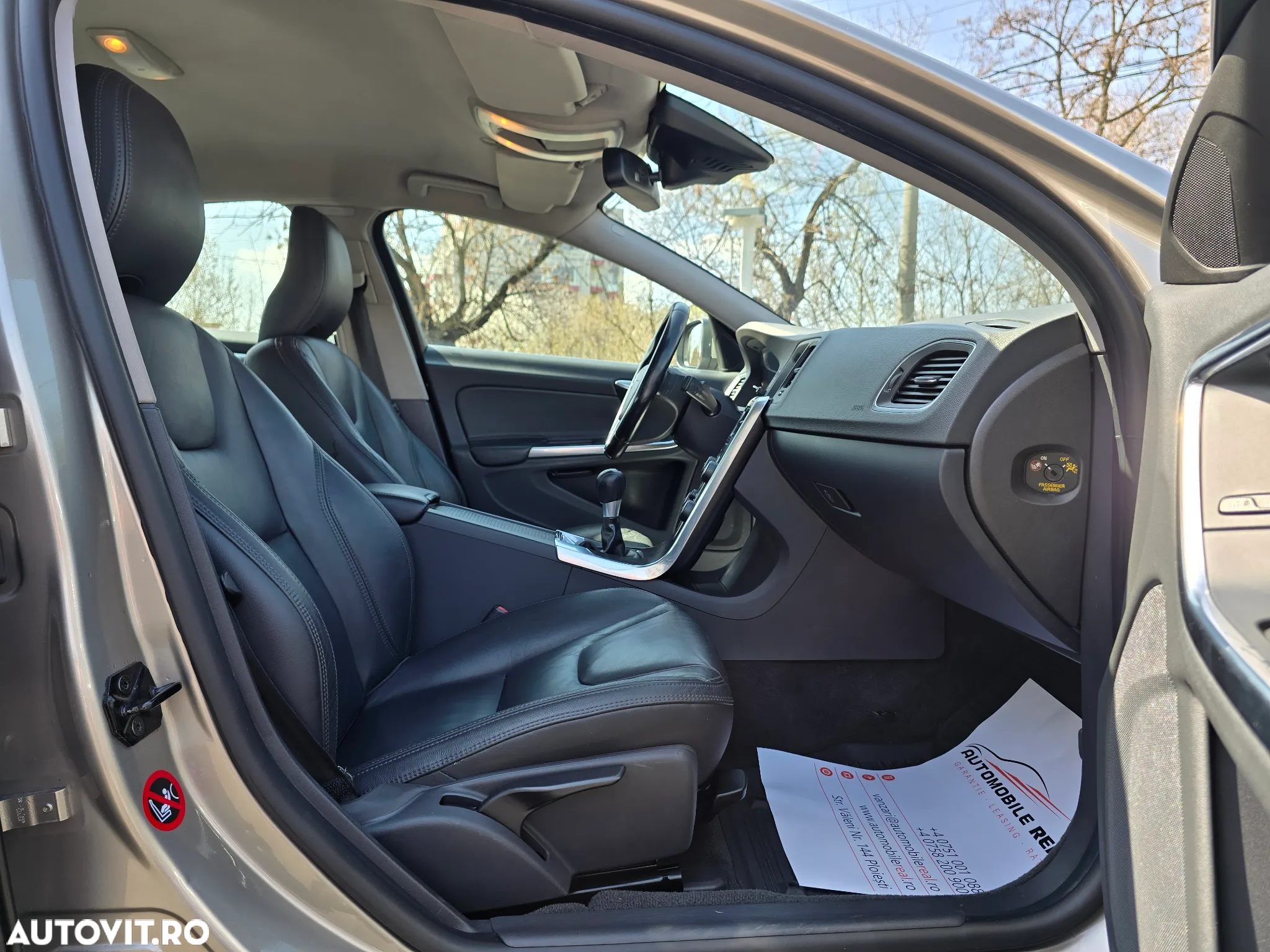 Volvo S60 D2 Momentum - 9