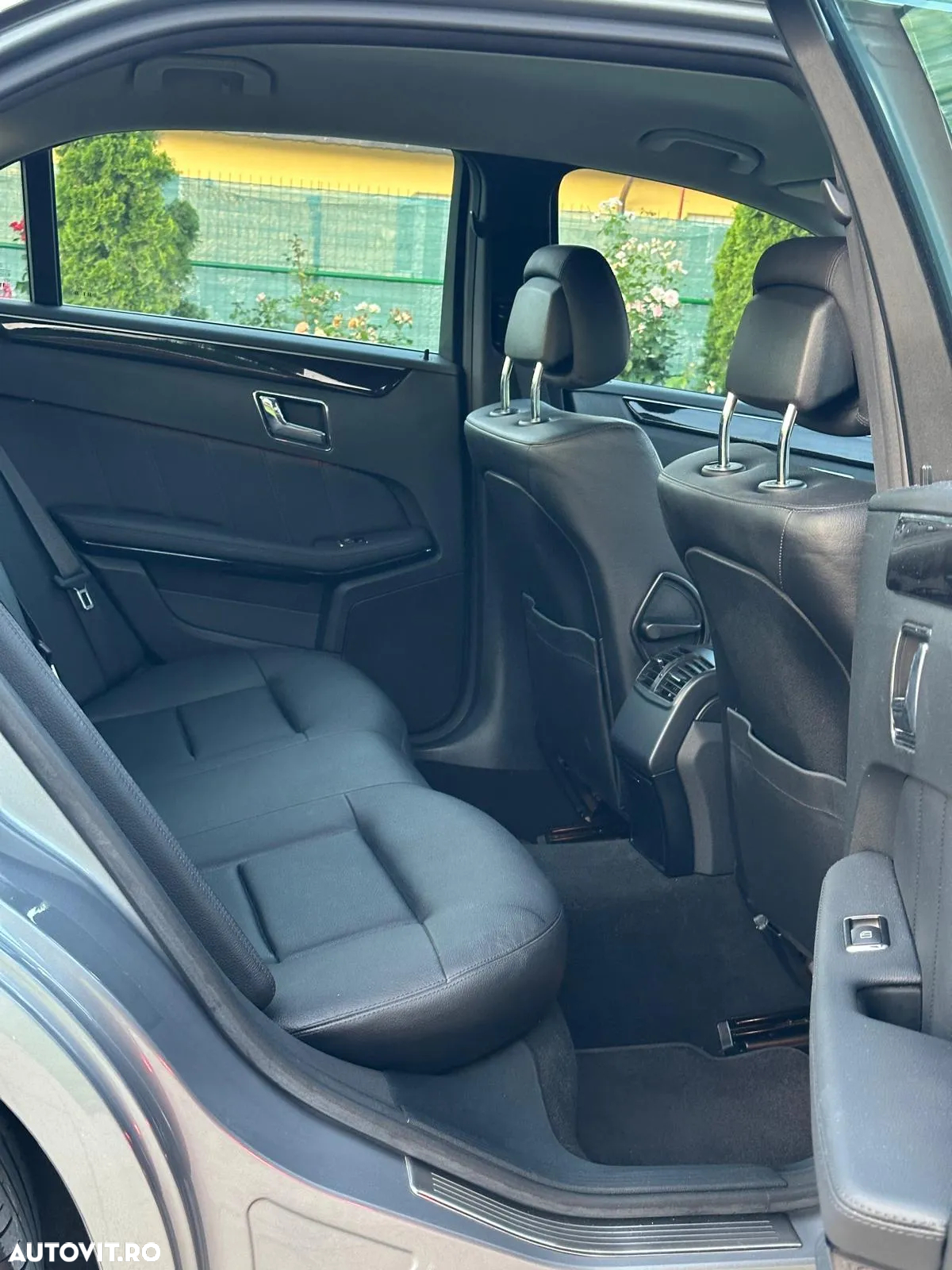 Mercedes-Benz E 250 CDI DPF BlueEFFICIENCY Automatik Avantgarde - 9