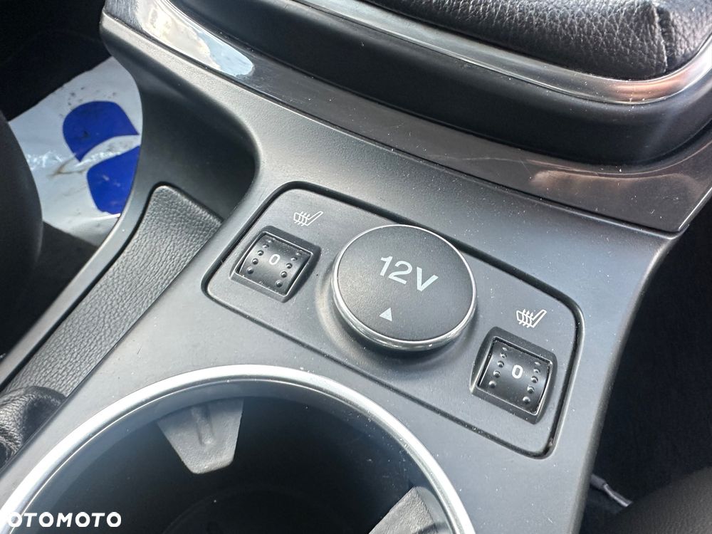 Ford Kuga 1.6 EcoBoost 2x4 Titanium - 21