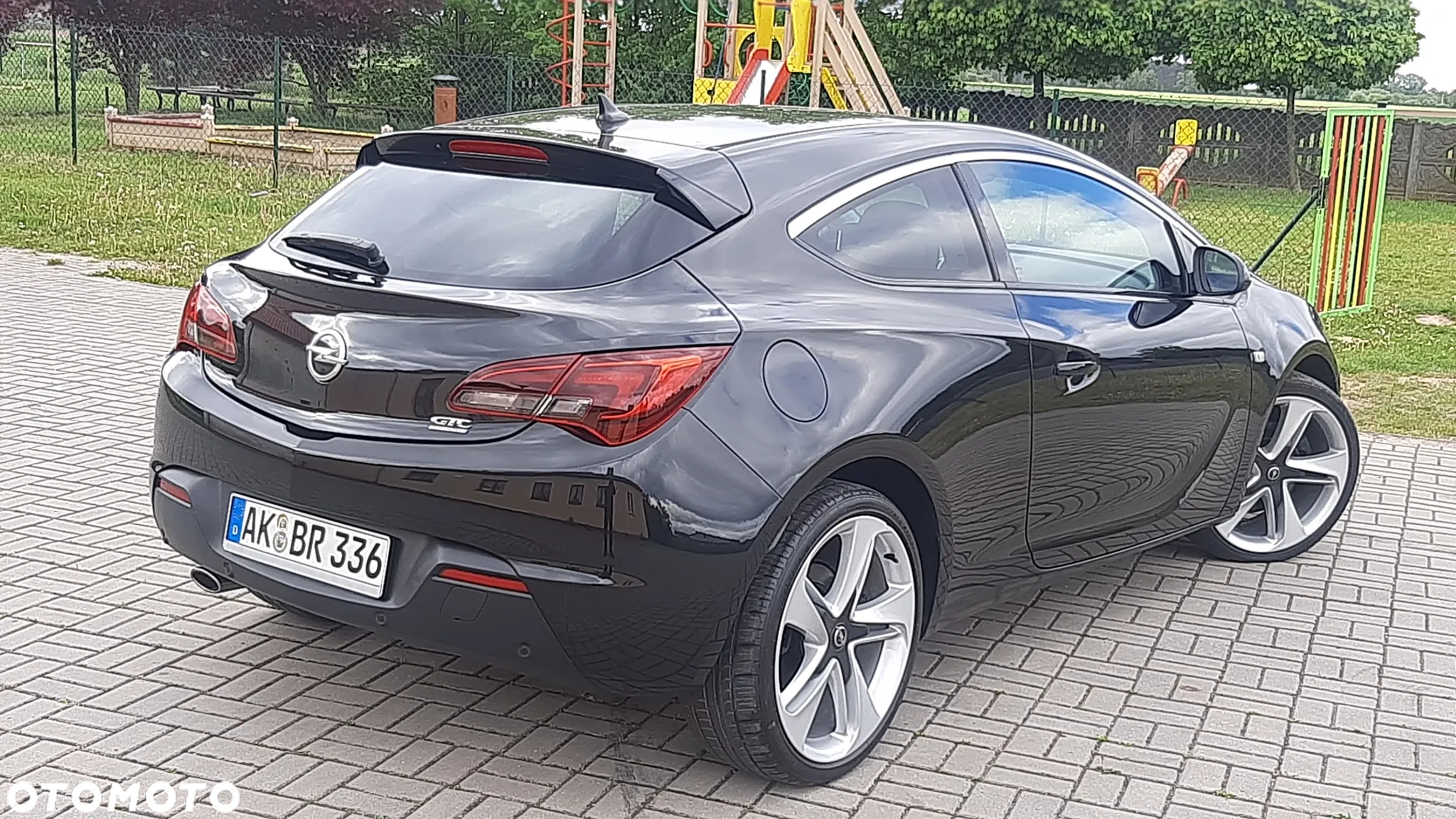 Opel Astra GTC 1.4 Turbo - 17