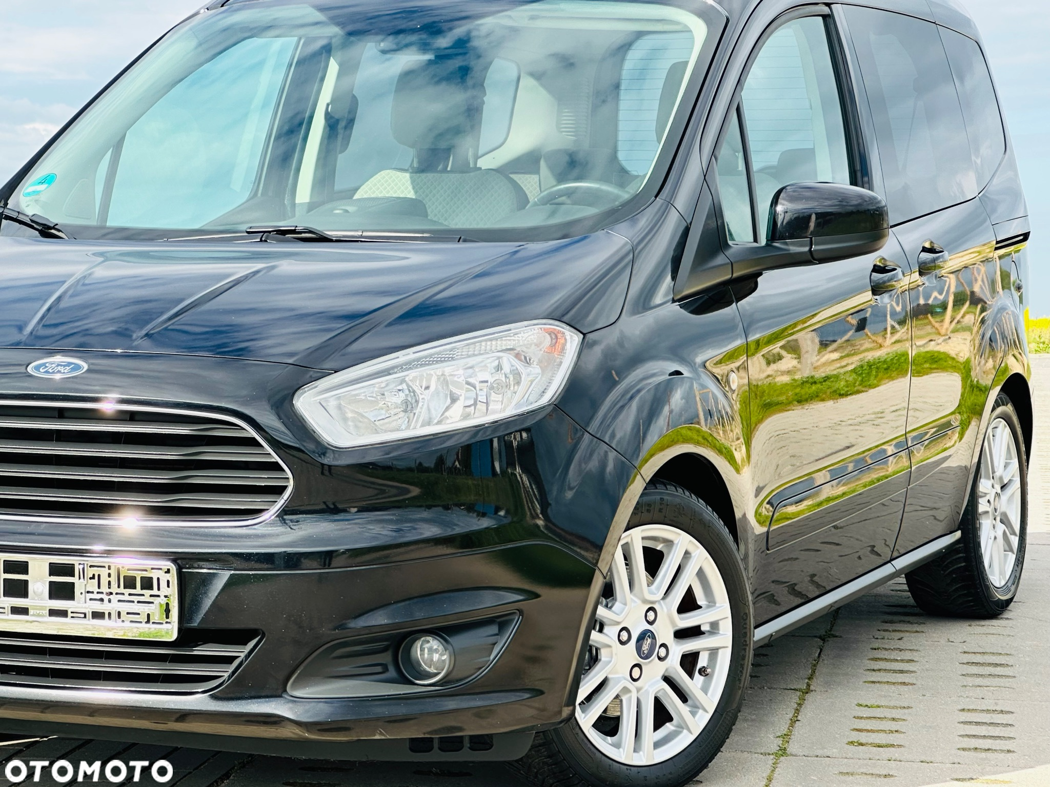 Ford Tourneo Courier 1.0 EcoBoost Titanium - 9