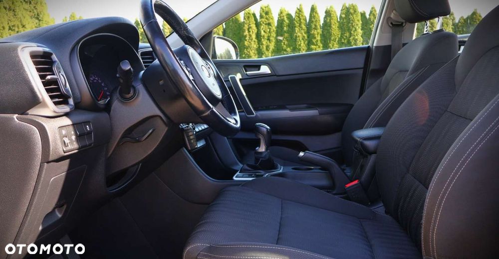 Kia Sportage - 16