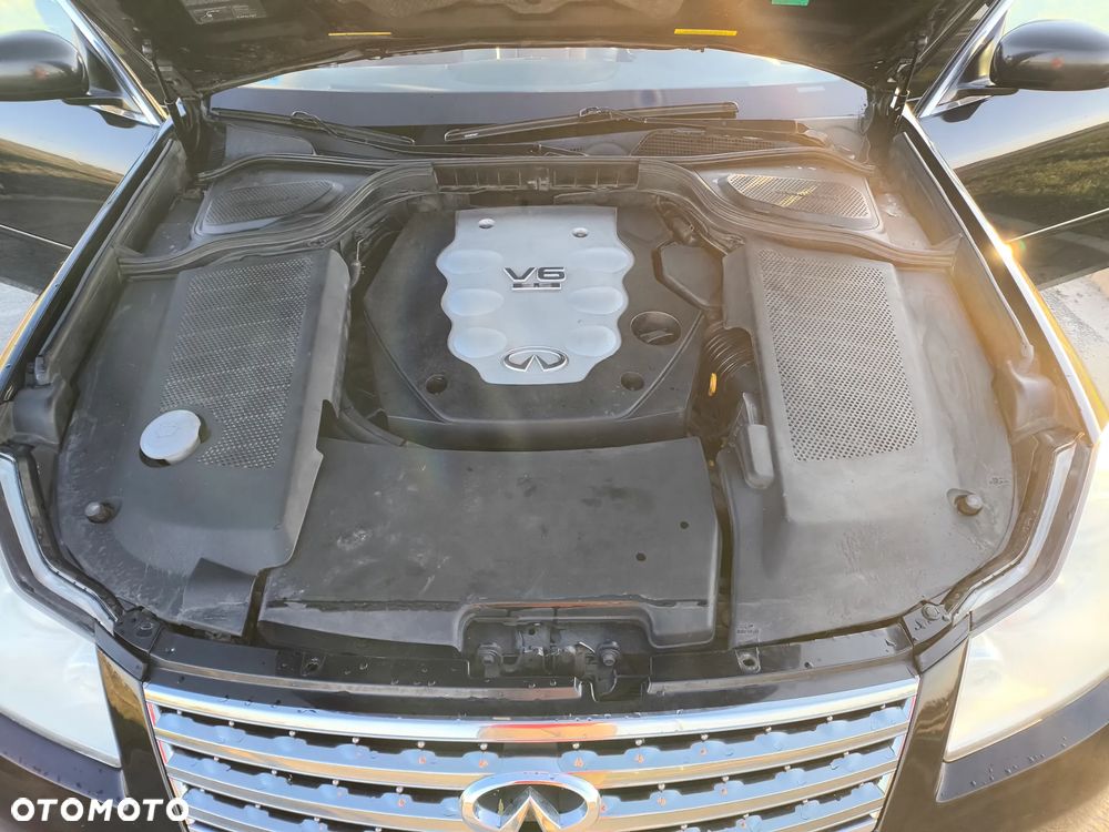 Infiniti M - 29