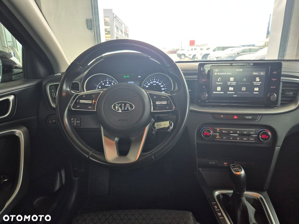Kia Ceed 1.5 T-GDI M - 22