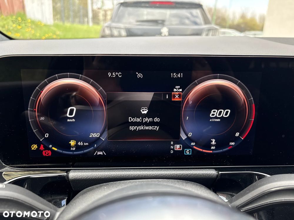 Mercedes-Benz GLA - 16