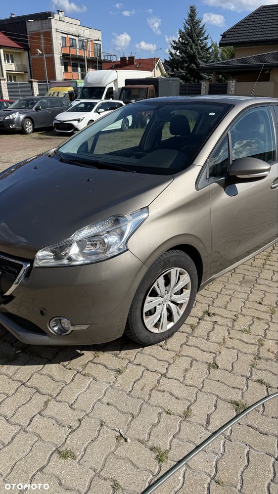 Peugeot 208 - 7