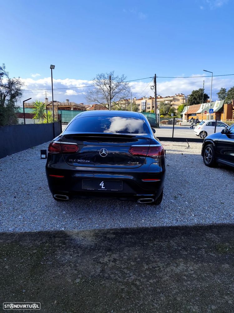 Mercedes-Benz GLC 300 de Coupe 4Matic 9G-TRONIC Exclusive - 4