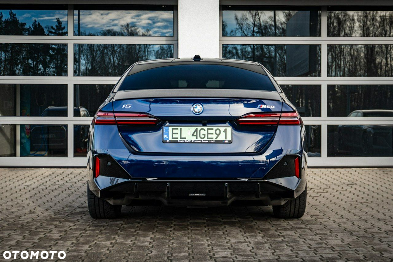 BMW i5 - 7
