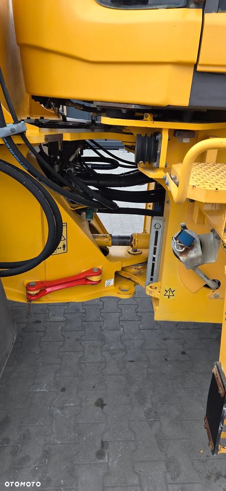 Volvo <<Volvo L90F, tylko 9400Mtg oryginał! Serwis Volvo Niemcy! Waga! sprowadzona>> - 12