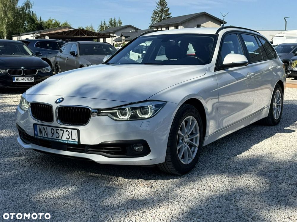 BMW Seria 3 318i GPF - 7