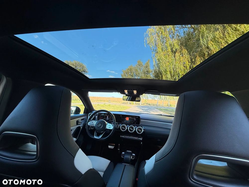 Mercedes-Benz Klasa A 220 4-Matic AMG Line 7G-DCT - 25