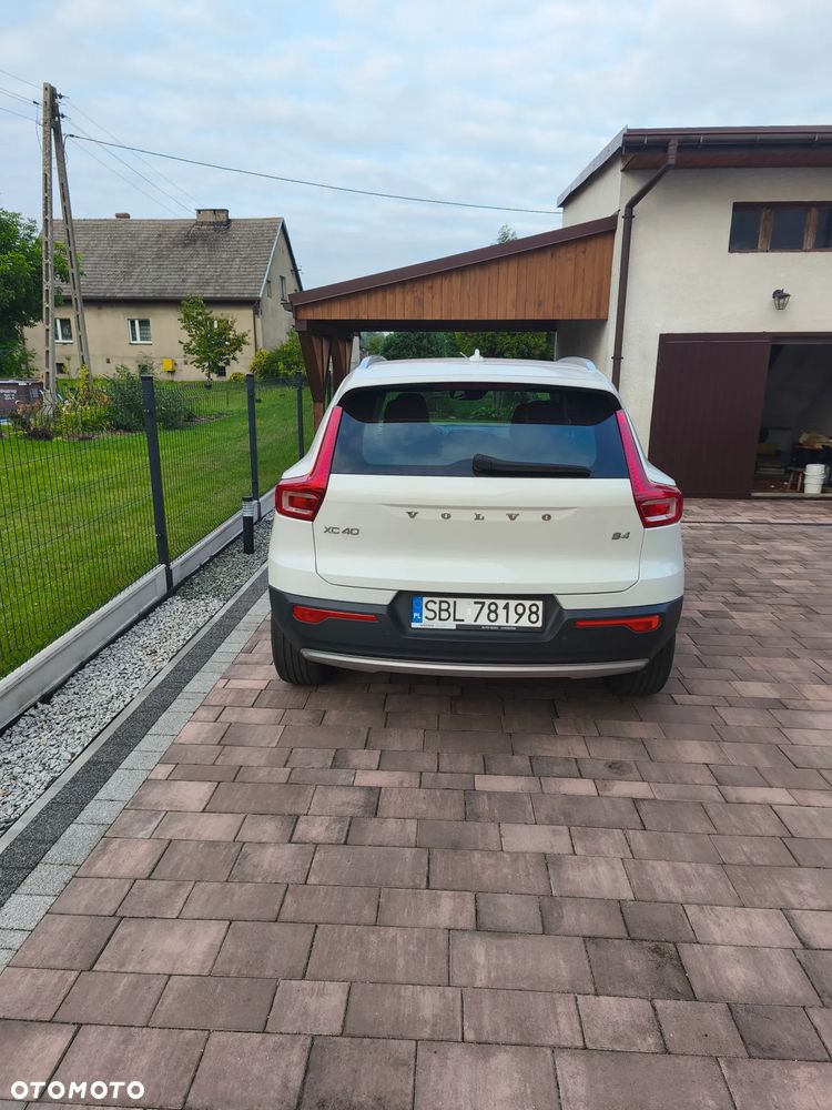 Volvo XC 40 B4 B Momentum - 5
