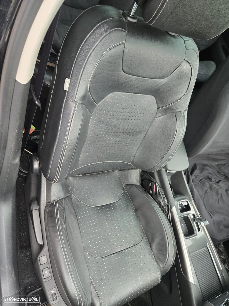 Citroën C4 1.6 e-HDi Exclusive CMP6 - 8
