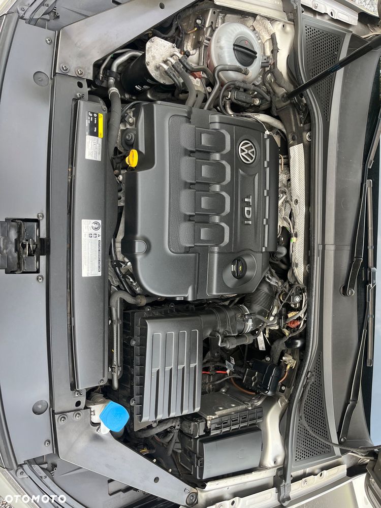 Volkswagen Passat 2.0 TDI SCR DSG Business - 10