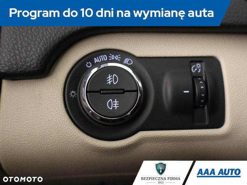 Opel Insignia - 19