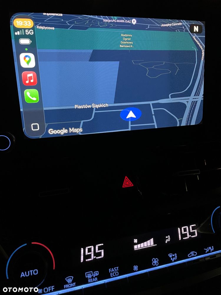 Toyota Corolla - 22