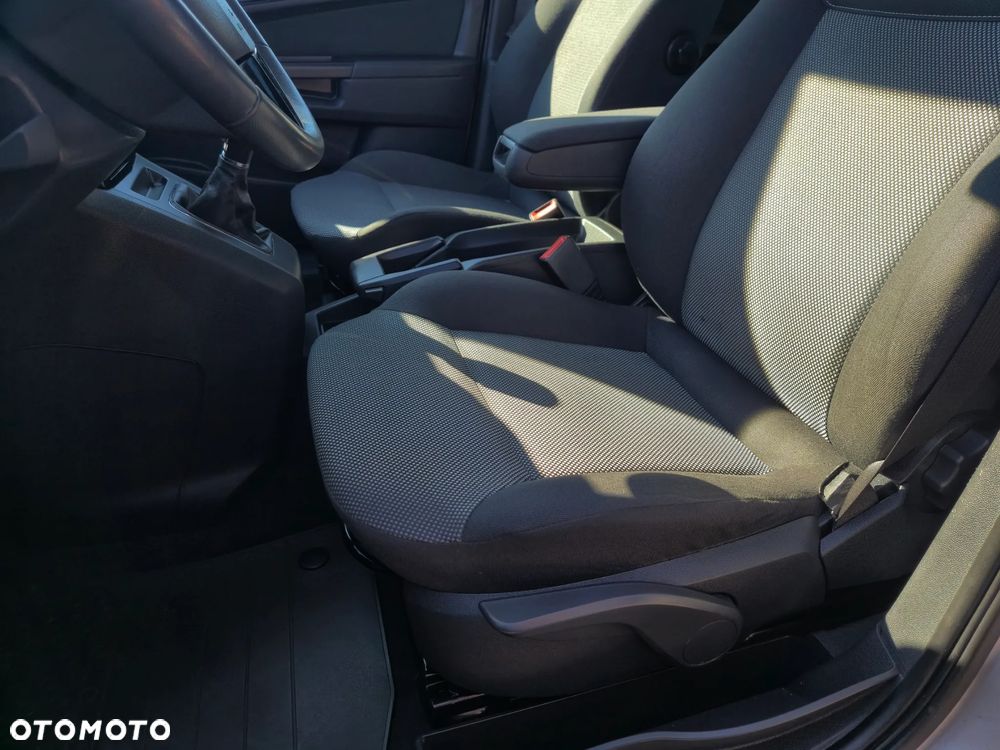 Opel Zafira 1.8 Innovation - 18