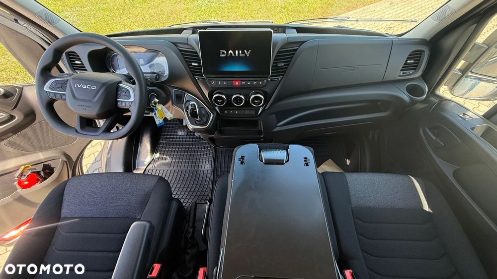 Iveco Daily 35S16A8V Brygadówka L3H2 od ręki ! - 12