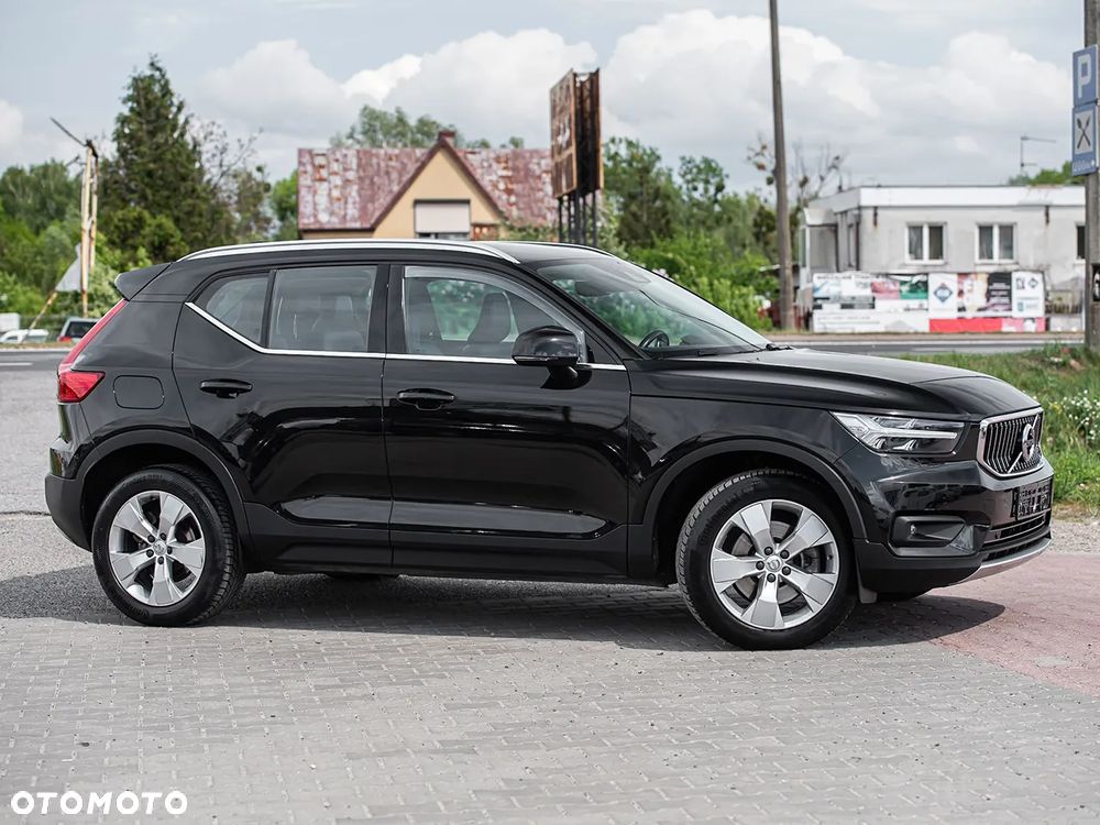 Volvo XC 40 B4 B AWD R-Design - 3