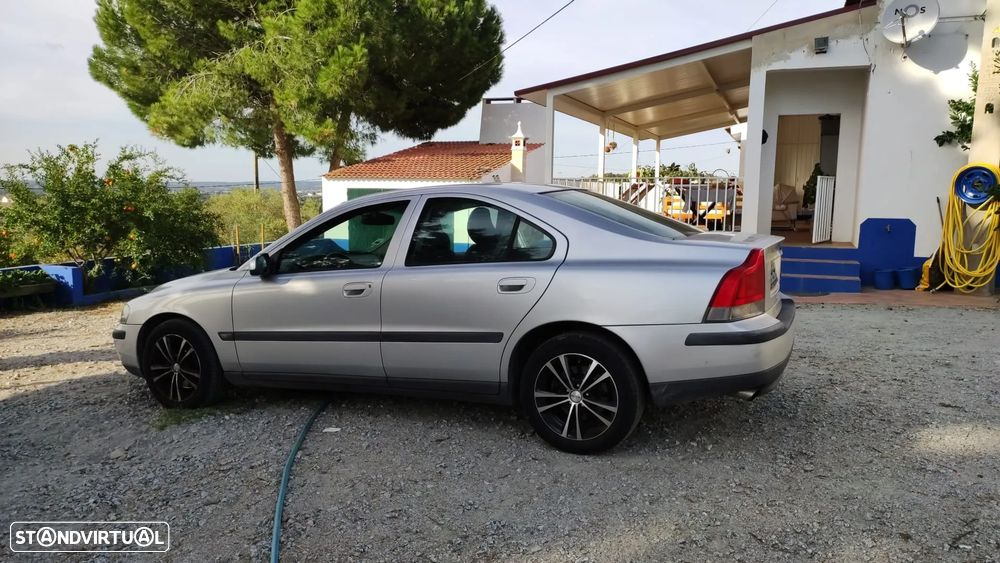 Volvo S60 2.0 T - 4