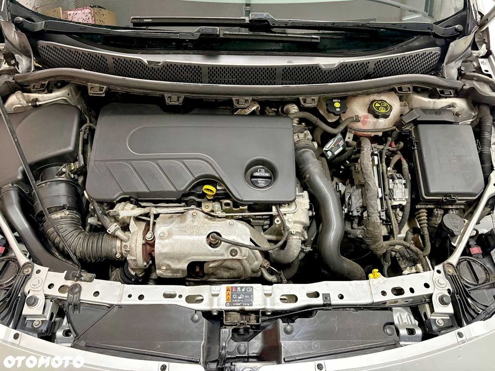 Opel Astra 2018 photo 4