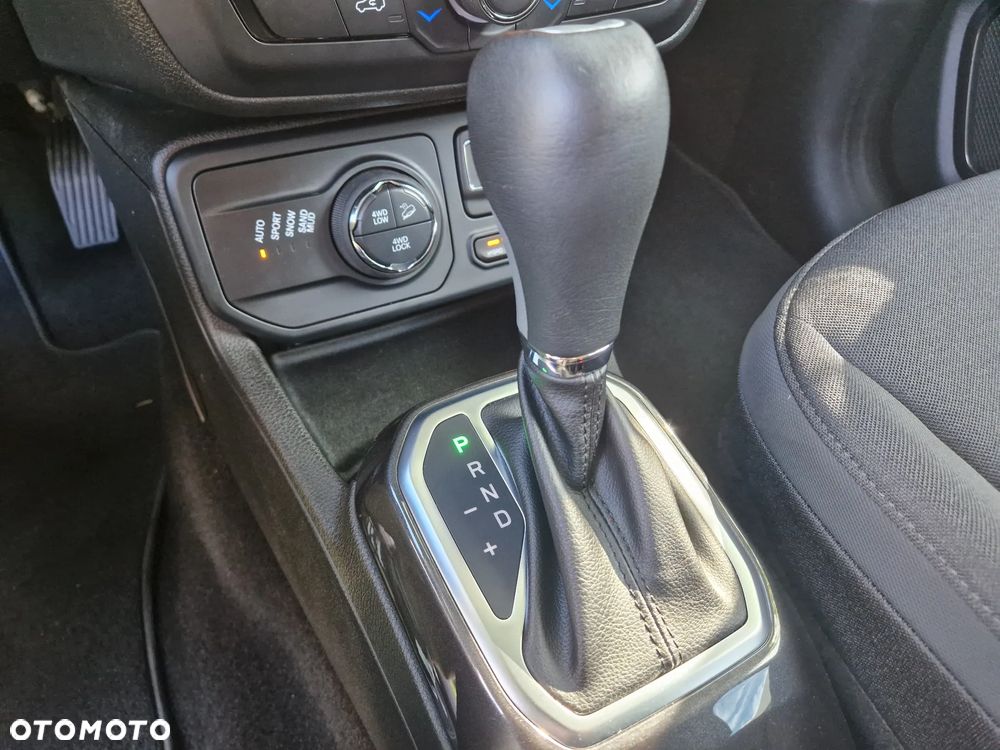 Jeep Renegade - 27