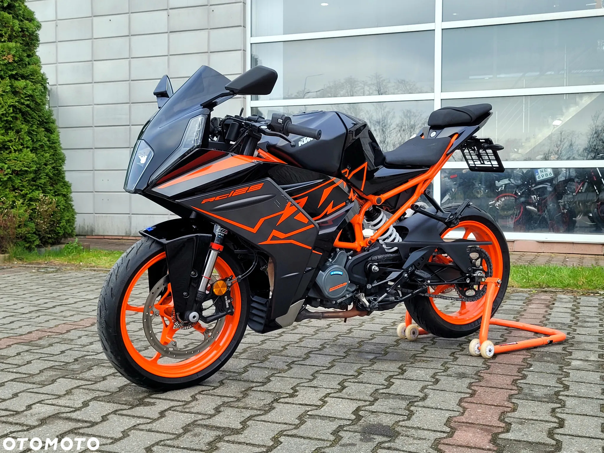 KTM RC 125 - 10