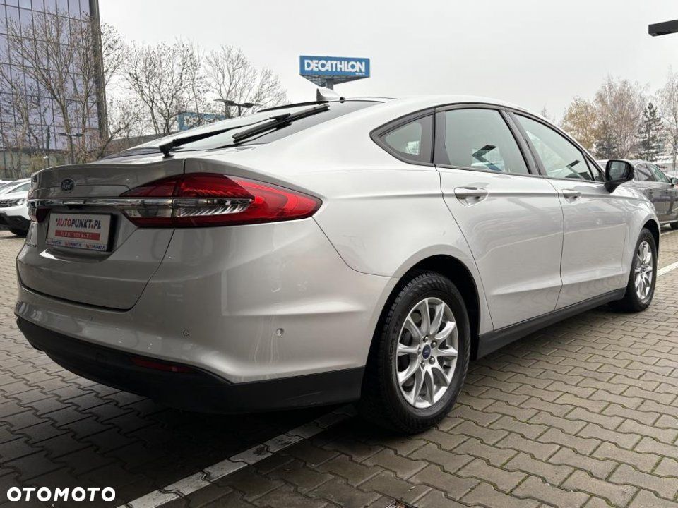 Ford Mondeo - 26