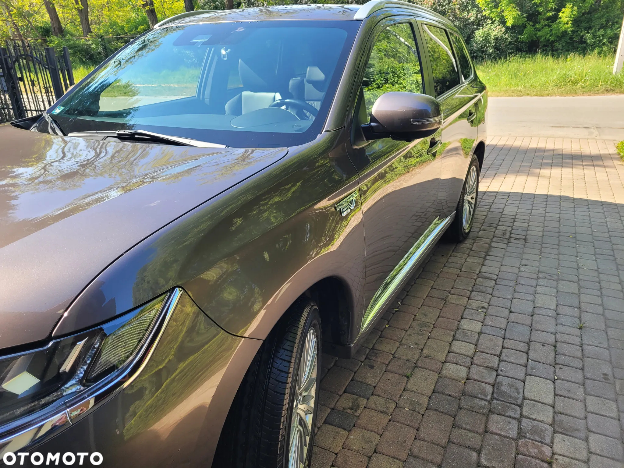 Mitsubishi Outlander PHEV Instyle + - 2
