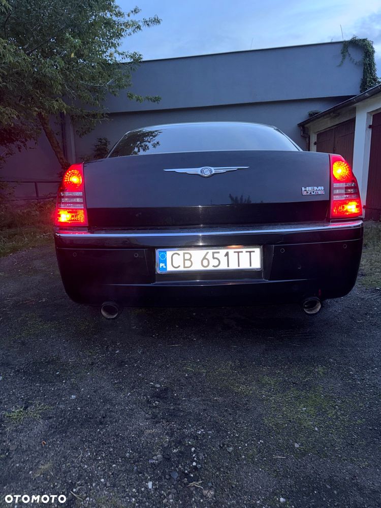 Chrysler 300C - 6