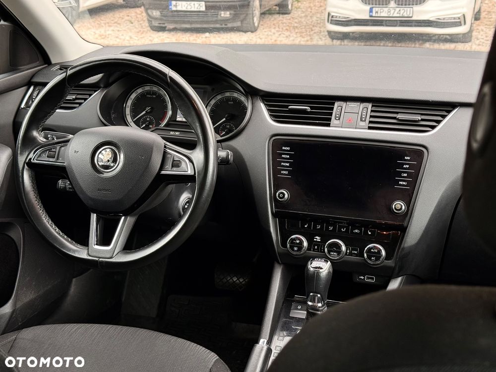 Skoda Octavia 2.0 TDI 4x4 DSG Style - 19