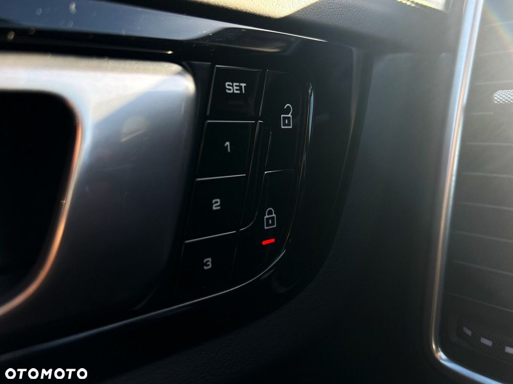 Porsche Cayenne GTS - 15